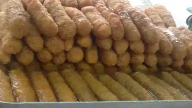 Kadayıf dolması tatlısı tarifi, Erzurum usulü cevizli çıtır kızarmış şerbetli tatlı sunumu