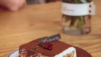 Kedi dilli pratik tiramisu tarifi, orijinal İtalyan kahveli ve kakaolu tiramisu sunumu