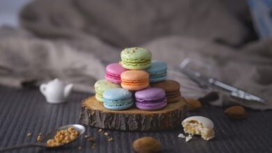 Muzlu magnolia tatlısı tarifi, pastane kıvamında ipeksi kremalı muzlu kupta tatlı sunumu